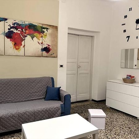 Apartmán Ridi Che Ti Passa In Vico Del Fieno Janov Exteriér fotografie