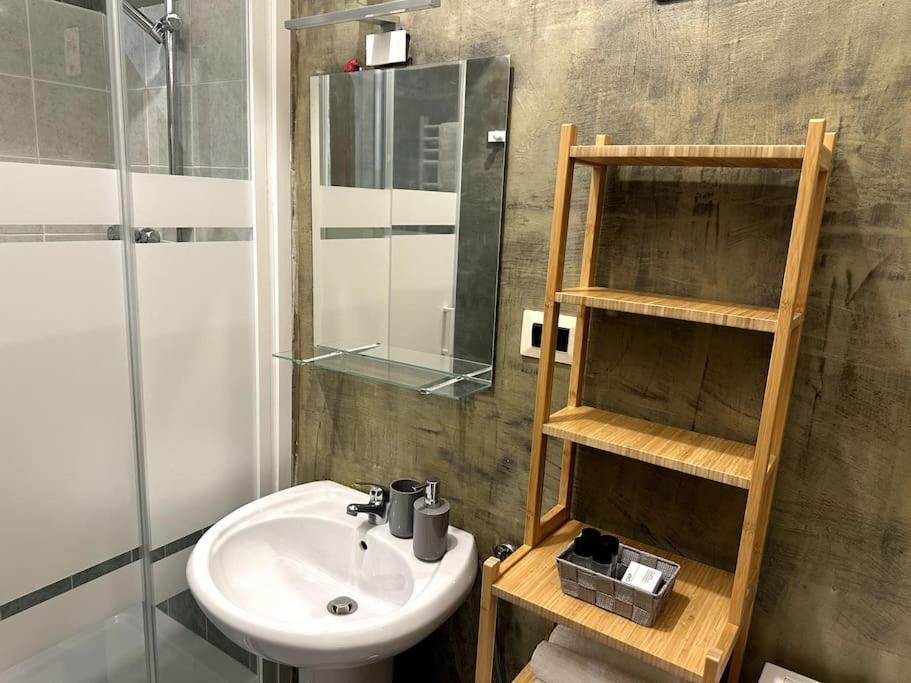 Apartmán Ridi Che Ti Passa In Vico Del Fieno Janov Exteriér fotografie