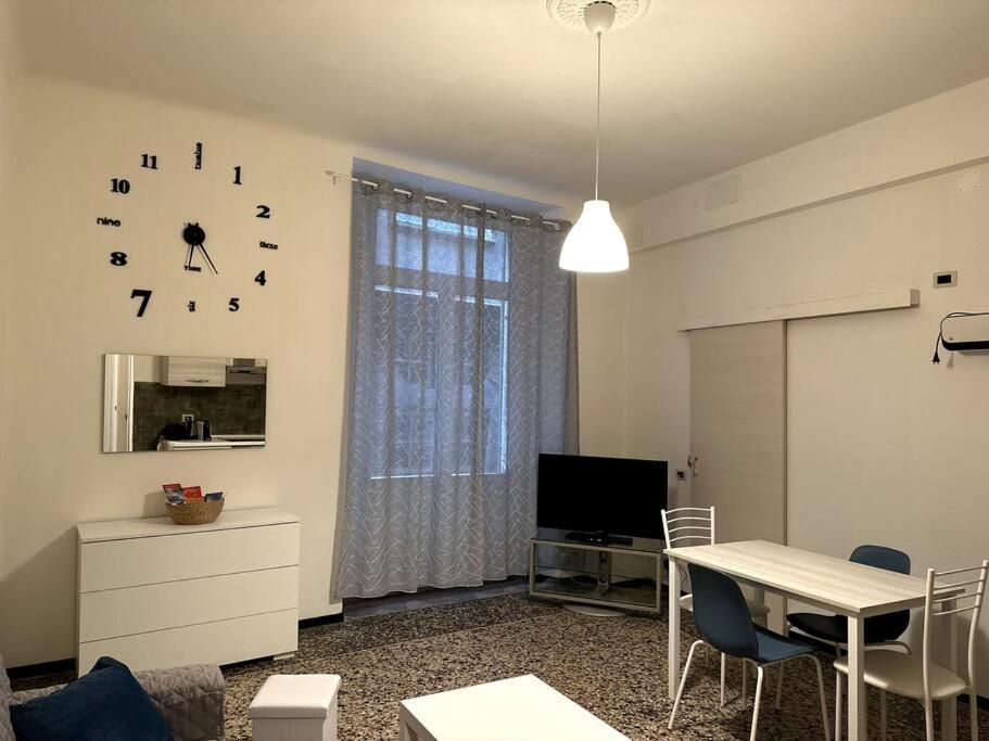 Apartmán Ridi Che Ti Passa In Vico Del Fieno Janov Exteriér fotografie