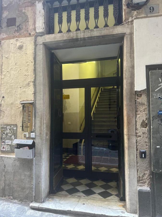 Apartmán Ridi Che Ti Passa In Vico Del Fieno Janov Exteriér fotografie
