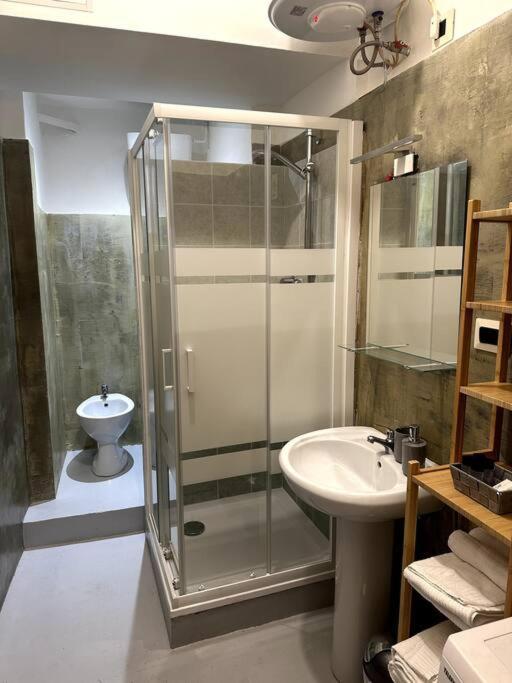 Apartmán Ridi Che Ti Passa In Vico Del Fieno Janov Exteriér fotografie